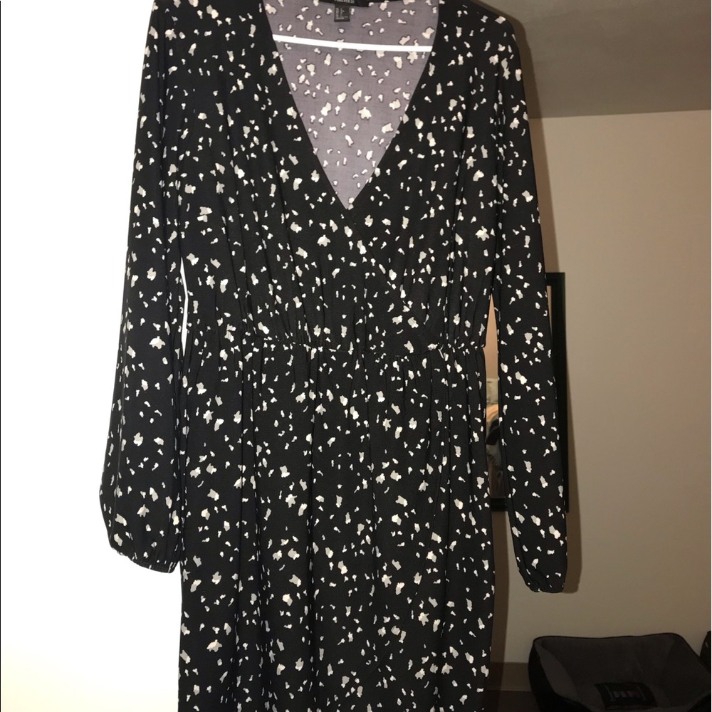 Adorable Wrap dress with leggings